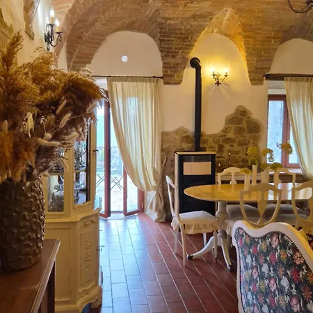 Locazione Turistica 35074 Vicolo Del Falco Perugia By Vesionica Civitella Benazzone